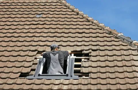 Pose de velux à Lussac